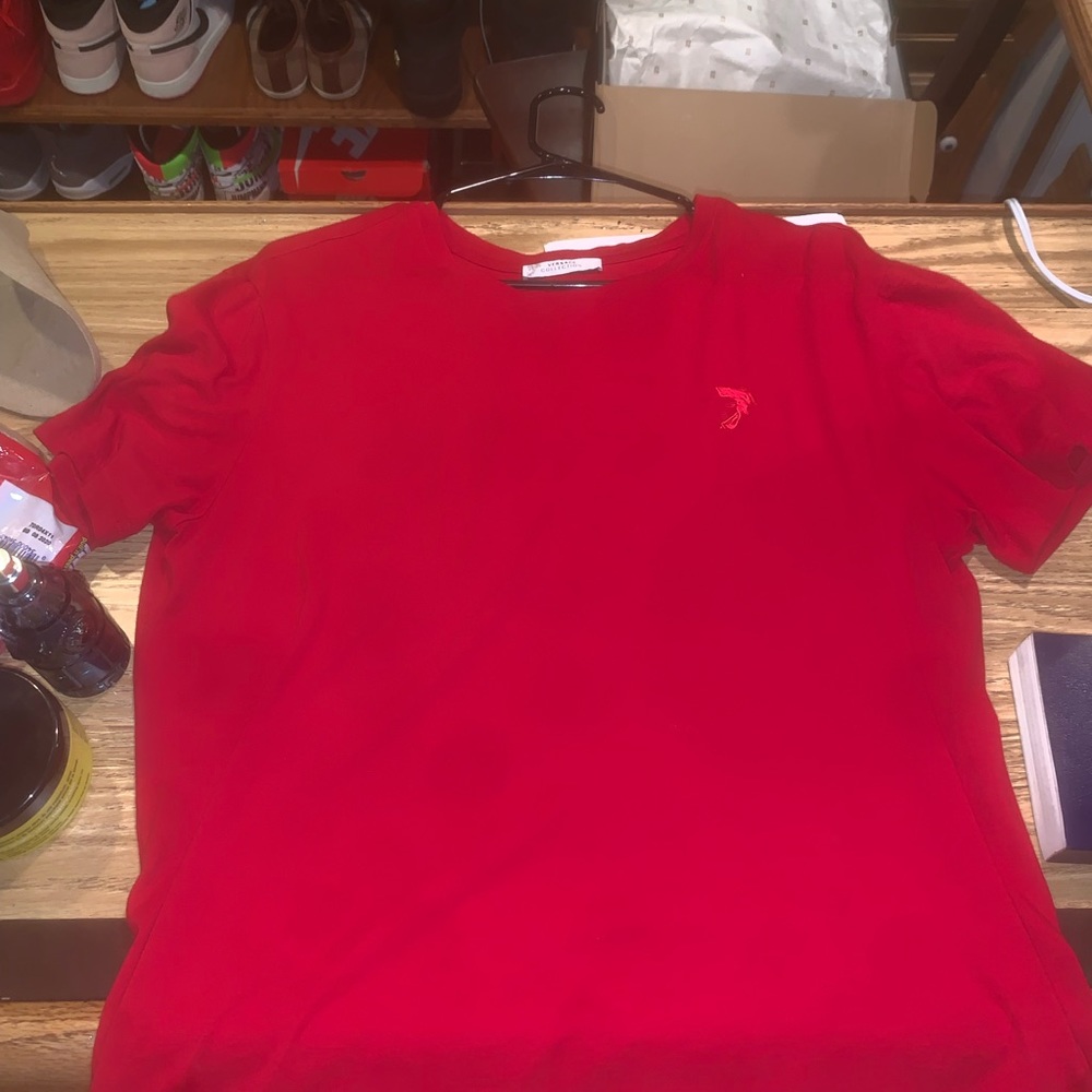 Men’s Versace T-Shirt size Medium